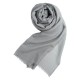 Lichtgrijze pashmina-omslagdoek in kasjmier en zijde