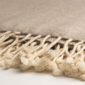 Kasjmier-plaid in wit / beige m&ecirc;lee