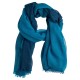Grootgeruite omslagdoek in petroleumblauw en marineblauw