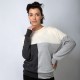 Zijde/kasjmier-blouse in gebroken wit en grijs