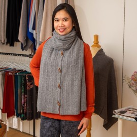 Sjaal met knopen in grijs merino/kasjmier
