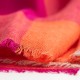 Geruite kasjmier-sjaal in rood/oranje/fuchsia – afbeelding 2