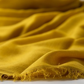 Extra grote kasjmier/zijde omslagdoek in kerrie