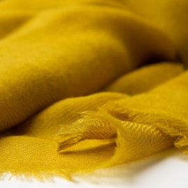 Kerriegele pashmina-omslagdoek in dubbeldraads keper