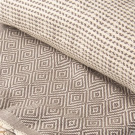 Taupegrijze hamamhanddoek in diamant en strepen