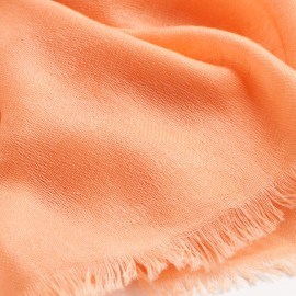 Perzikkleurige jacquard geweven pashmina-omslagdoek