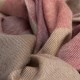 Grootgeruite omslagdoek in wol en kasjmier in vier kleuren – afbeelding 2