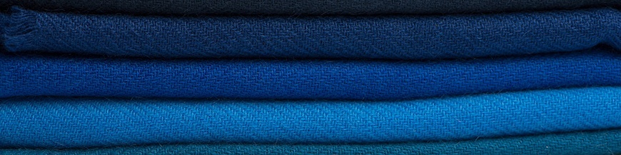 Blauwe sjaals en omslagdoeken Blauwe sjaals en omslagdoeken