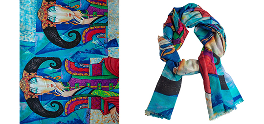 Kasjmier omslagdoek met print in blauw